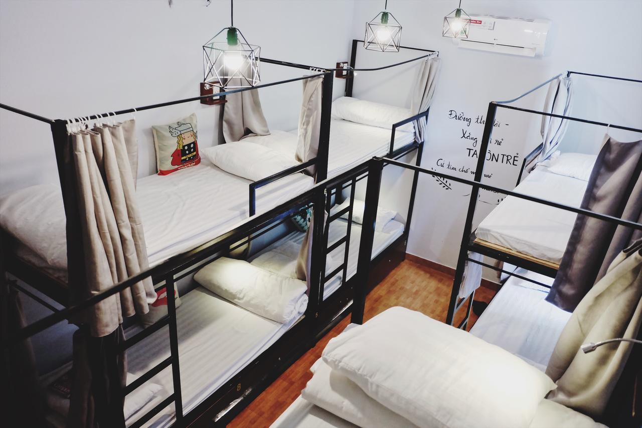 Zi Coffee & Hostel ダナン市 エクステリア 写真