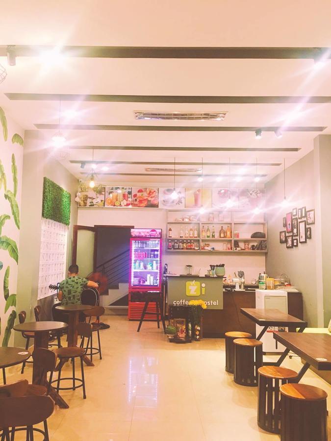 Zi Coffee & Hostel ダナン市 エクステリア 写真